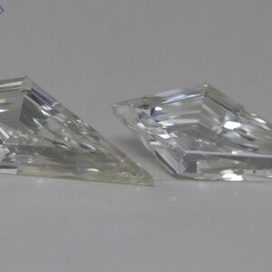 A Pair Of Kite Natural Mined Loose Diamonds (1.05 Ct I Vvs2) C52000017